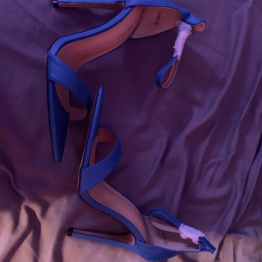 SIZE 6